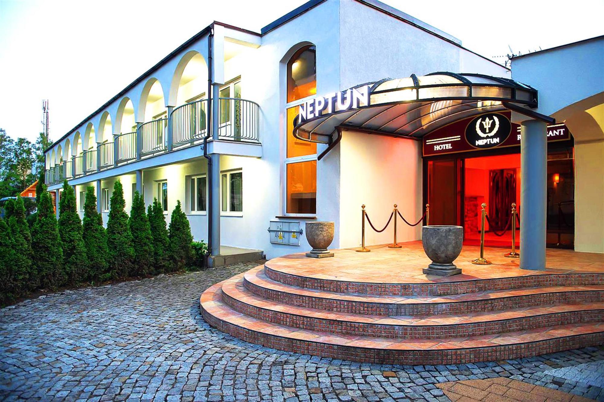 Hotel Neptun Jastrzębia Góra Exterior foto